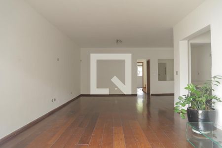 Sala de casa para alugar com 4 quartos, 285m² em Planalto Paulista, São Paulo
