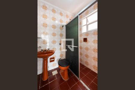 Banheiro suíte de apartamento para alugar com 3 quartos, 90m² em Ponta da Praia, Santos