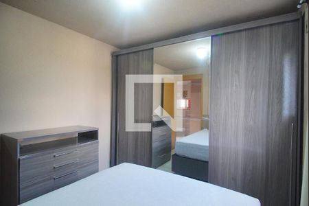 Quarto 2 de apartamento para alugar com 2 quartos, 58m² em Santo Afonso, Novo Hamburgo