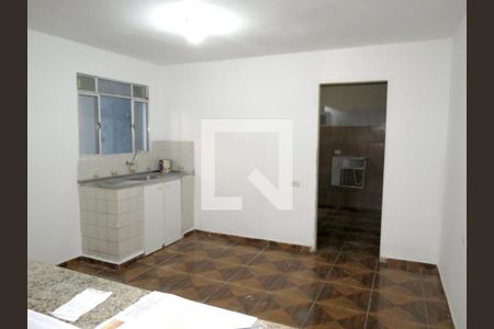 Cozinha de casa para alugar com 1 quarto, 38m² em Jardim Peri, São Paulo