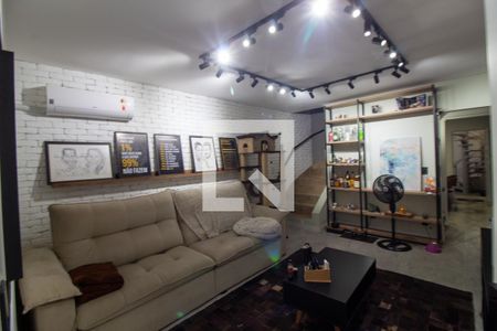 Sala de casa à venda com 3 quartos, 110m² em Itaim Bibi, São Paulo