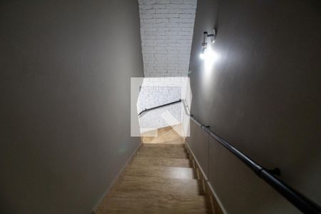 Escada de casa à venda com 3 quartos, 110m² em Itaim Bibi, São Paulo