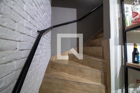 Escada de casa à venda com 3 quartos, 110m² em Itaim Bibi, São Paulo