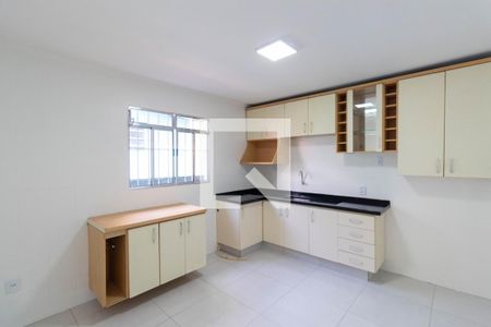 Casa para alugar com 85m², 2 quartos e 1 vagaCozinha