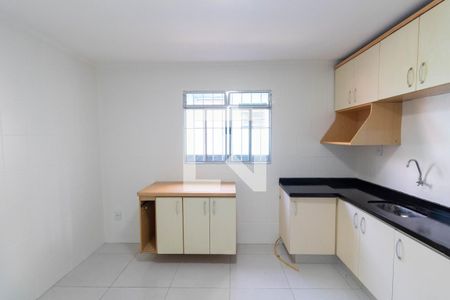 Casa para alugar com 85m², 2 quartos e 1 vagaCozinha