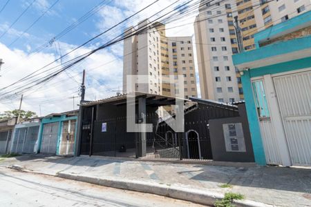 Casa para alugar com 85m², 2 quartos e 1 vagaFachada