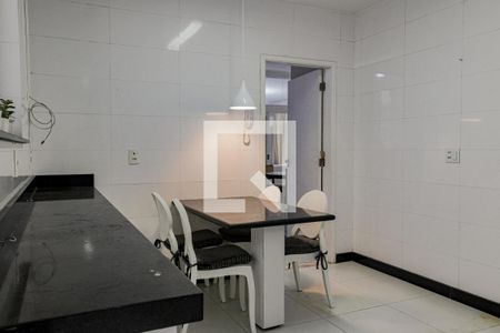 Apartamento para alugar com 383m², 4 quartos e 2 vagasCozinha