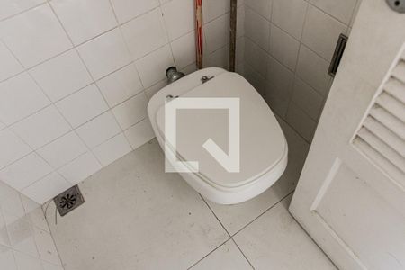 Apartamento para alugar com 383m², 4 quartos e 2 vagasBanheiro de serviço