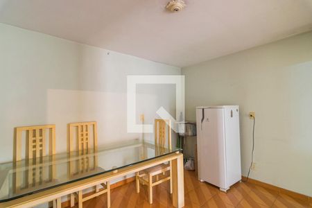 Casa para alugar com 250m², 3 quartos e 2 vagasSala