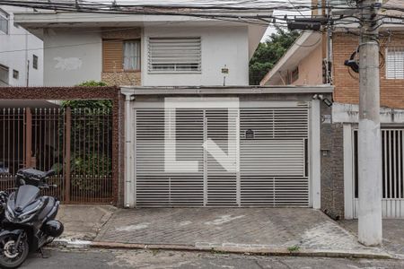 Fachada de casa à venda com 3 quartos, 150m² em Vila Mariana, São Paulo