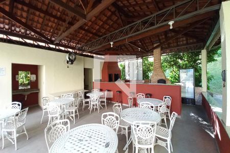 Apartamento para alugar com 100m², 3 quartos e 2 vagasÁrea comum - Churrasqueira