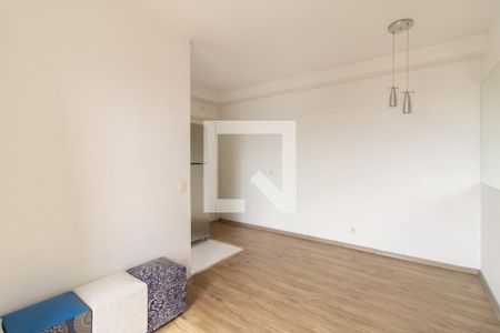 Sala de apartamento à venda com 3 quartos, 56m² em Cocaia, Guarulhos
