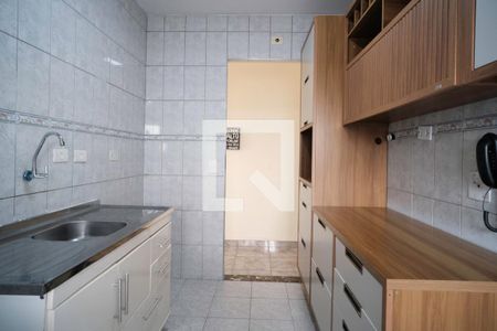 Cozinha de apartamento para alugar com 2 quartos, 55m² em Jardim Colonial, São Paulo