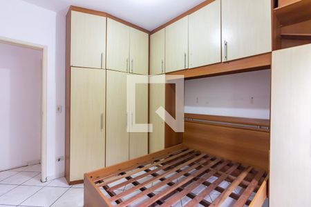 Quarto 2 de apartamento para alugar com 2 quartos, 55m² em Jardim Roberto, Osasco