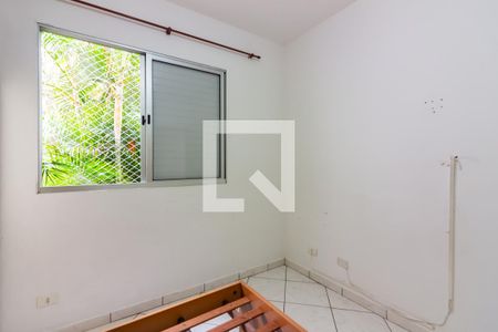 Quarto 2 de apartamento para alugar com 2 quartos, 55m² em Jardim Roberto, Osasco
