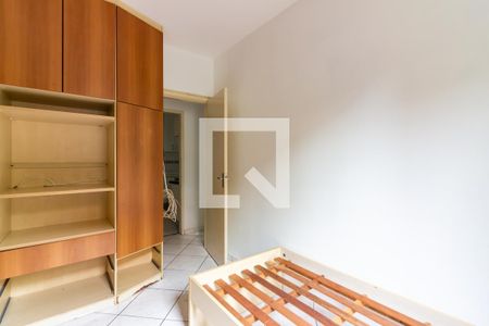 Quarto 1 de apartamento para alugar com 2 quartos, 55m² em Jardim Roberto, Osasco
