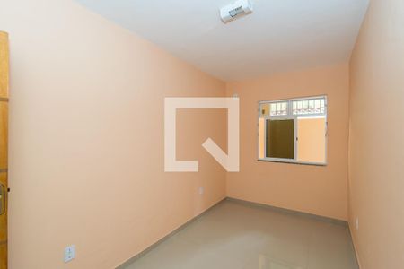 Quarto de casa à venda com 1 quarto, 40m² em Brás de Pina, Rio de Janeiro