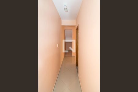 Corredor de casa para alugar com 1 quarto, 40m² em Brás de Pina, Rio de Janeiro