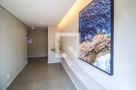 Apartamento para alugar com 41m², 2 quartos e 1 vaga Apartamento para alugar com 41m², 2 quartos e 1 vagaÁrea comum - Hall de entrada