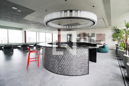 Studio à venda com 29m², 1 quarto e sem vaga Studio à venda com 29m², 1 quarto e sem vagaÁrea comum - Piscina