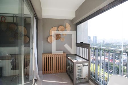 Varanda de kitnet/studio à venda com 1 quarto, 29m² em Indianópolis, São Paulo