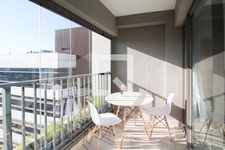 Varanda de kitnet/studio à venda com 1 quarto, 29m² em Indianópolis, São Paulo