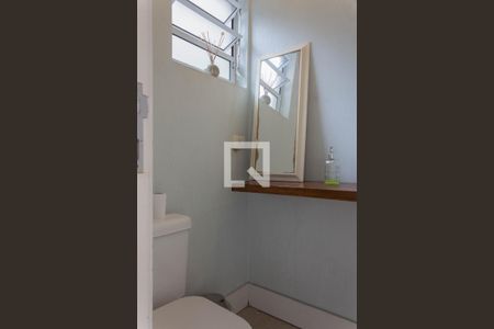 Casa à venda com 152m², 3 quartos e 2 vagasBanheiro de Serviço