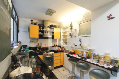 Apartamento à venda com 79m², 2 quartos e 1 vagaCozinha 