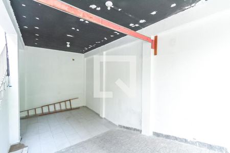 Garagem de casa à venda com 3 quartos, 252m² em Taboão, São Bernardo do Campo