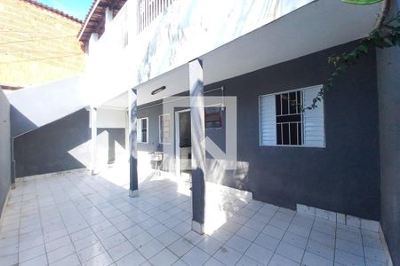 Casa para alugar com 110m², 3 quartos e sem vagaQuintal