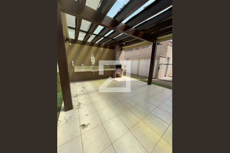 Apartamento para alugar com 48m², 2 quartos e 2 vagas Apartamento para alugar com 48m², 2 quartos e 2 vagasÁrea comum - Churrasqueira