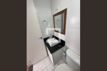 Apartamento para alugar com 48m², 2 quartos e 2 vagas Apartamento para alugar com 48m², 2 quartos e 2 vagasBANHEIRO