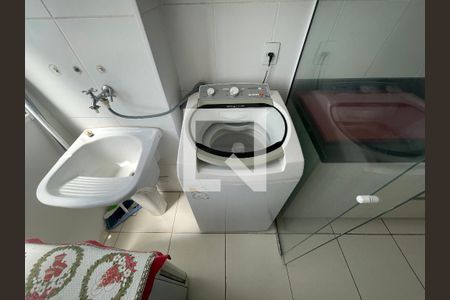 ÁREA DE SERVIÇO de apartamento para alugar com 2 quartos, 48m² em Jardim do Lago, São Paulo