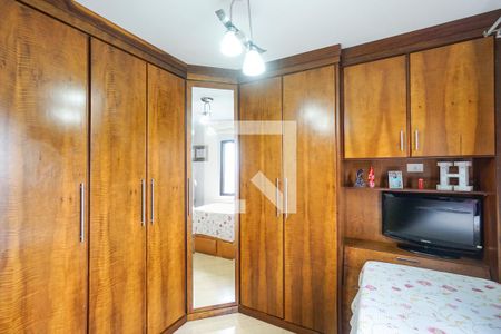 Apartamento à venda com 252m², 3 quartos e 2 vagas Apartamento à venda com 252m², 3 quartos e 2 vagasQuarto 02