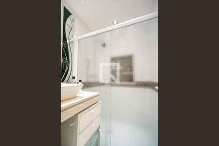 Apartamento à venda com 252m², 3 quartos e 2 vagas Apartamento à venda com 252m², 3 quartos e 2 vagasBanheiro social