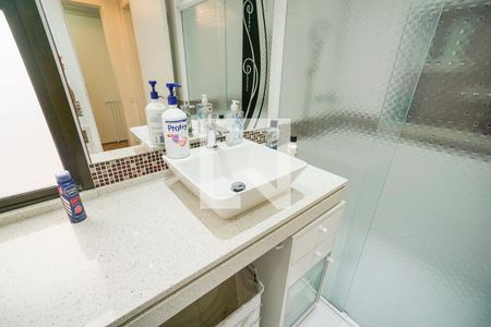 Apartamento à venda com 252m², 3 quartos e 2 vagas Apartamento à venda com 252m², 3 quartos e 2 vagasPia