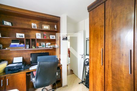 Apartamento à venda com 252m², 3 quartos e 2 vagas Apartamento à venda com 252m², 3 quartos e 2 vagasQuarto 01