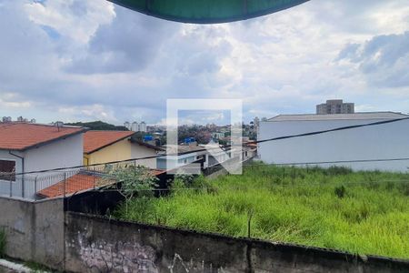 Casa à venda com 275m², 3 quartos e 2 vagas Casa à venda com 275m², 3 quartos e 2 vagasVista