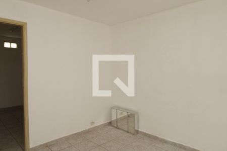 Sala de casa para alugar com 1 quarto, 40m² em Vila Carmosina, São Paulo