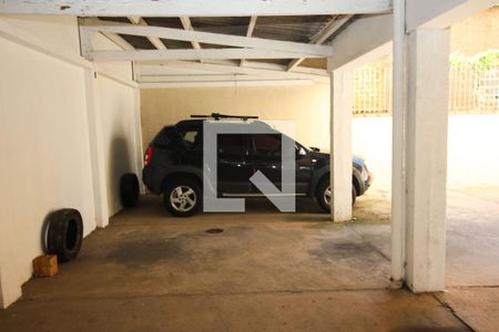 Garagem de apartamento à venda com 1 quarto, 48m² em Cavalhada, Porto Alegre