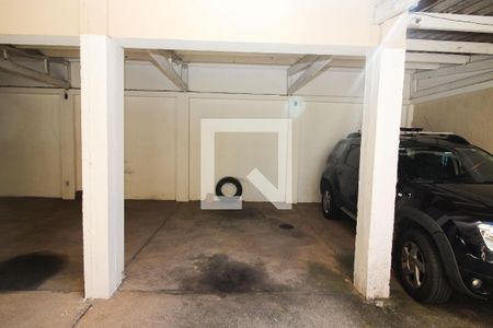 Garagem de apartamento à venda com 1 quarto, 48m² em Cavalhada, Porto Alegre