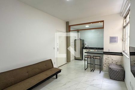 Sala de apartamento para alugar com 1 quarto, 38m² em Copacabana, Rio de Janeiro