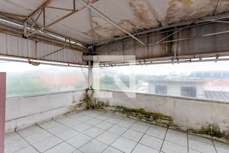 Casa à venda com 350m², 4 quartos e 2 vagas Casa à venda com 350m², 4 quartos e 2 vagasTerraço