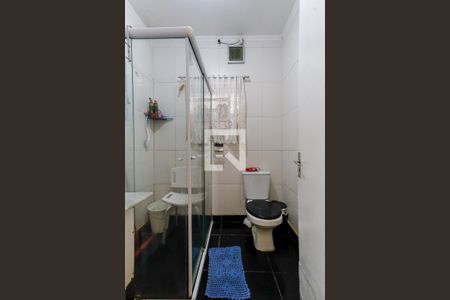 Casa à venda com 350m², 4 quartos e 2 vagas Casa à venda com 350m², 4 quartos e 2 vagasBanheiro 2