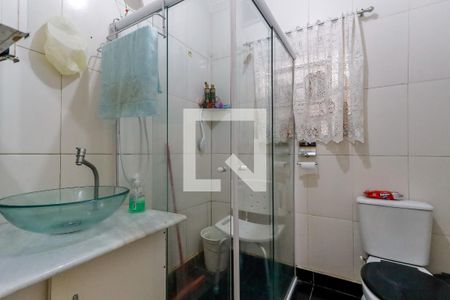 Casa à venda com 350m², 4 quartos e 2 vagas Casa à venda com 350m², 4 quartos e 2 vagasBanheiro 2