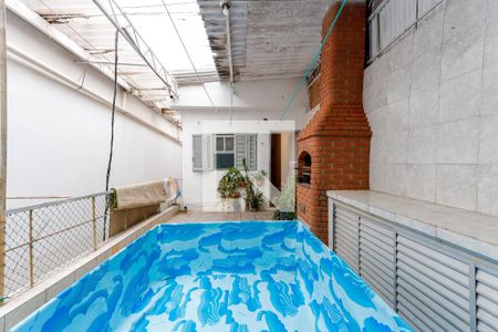 Casa à venda com 350m², 4 quartos e 2 vagas Casa à venda com 350m², 4 quartos e 2 vagasChurrasqueira