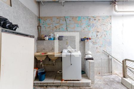 Casa à venda com 350m², 4 quartos e 2 vagas Casa à venda com 350m², 4 quartos e 2 vagasÁrea de Serviço