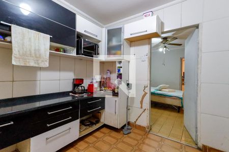 Casa à venda com 350m², 4 quartos e 2 vagas Casa à venda com 350m², 4 quartos e 2 vagasCozinha