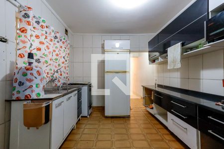 Casa à venda com 350m², 4 quartos e 2 vagas Casa à venda com 350m², 4 quartos e 2 vagasCozinha