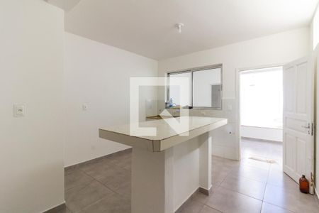 Casa para alugar com 97m², 2 quartos e 2 vagasCozinha
